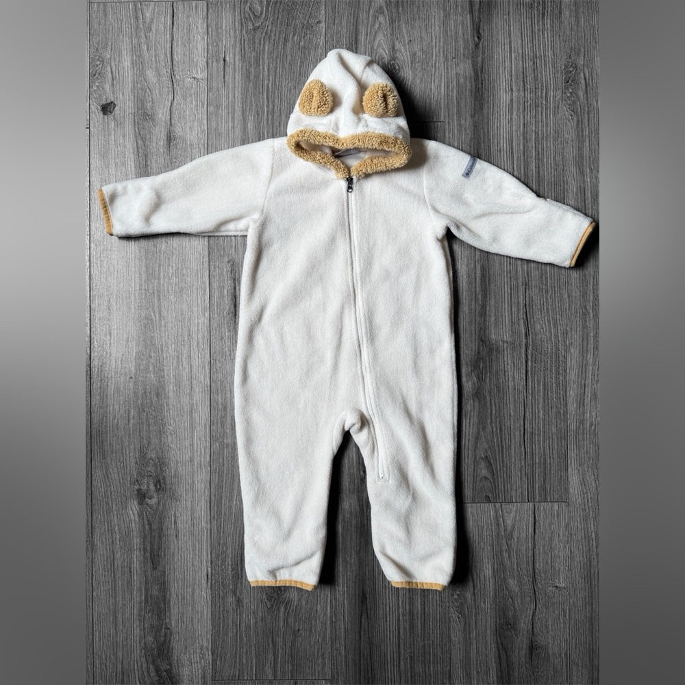 Columbia White Fleece Hooded One-Piece with Tan Trim Size 12-18 Months
